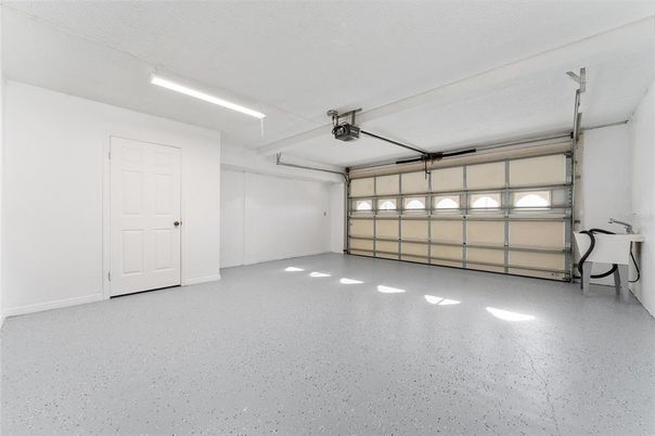 Garage, Interior