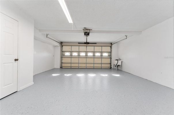 Garage, Interior
