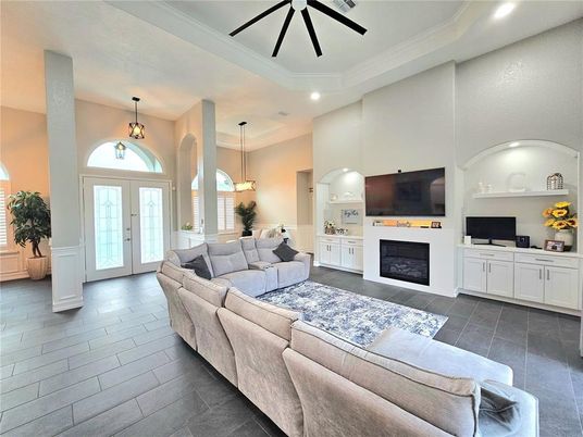 Fireplace, Interior, Living room, Pendant Lights, Recessed Lighting
