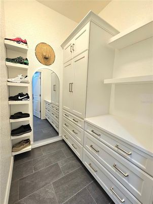 Interior, Walk-in Closets