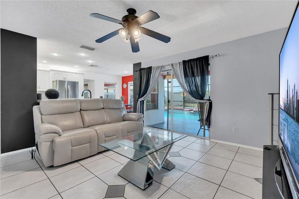 Interior, Kitchen, Living room, Recessed Lighting, Stainless Steel Appliances
