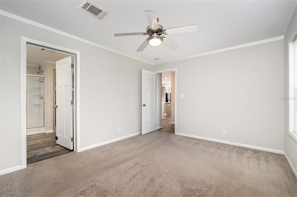 Empty room, Interior, Walk-in Closets