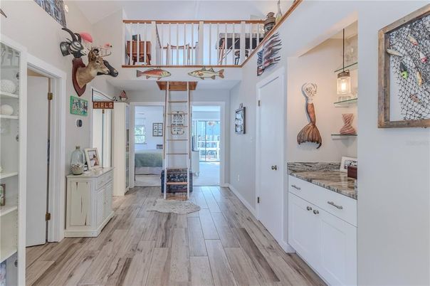 Interior, Pendant Lights, Wood Texture Flooring