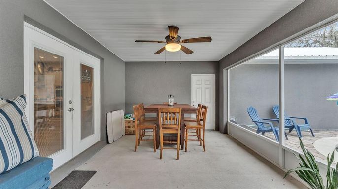 Dining room, Interior