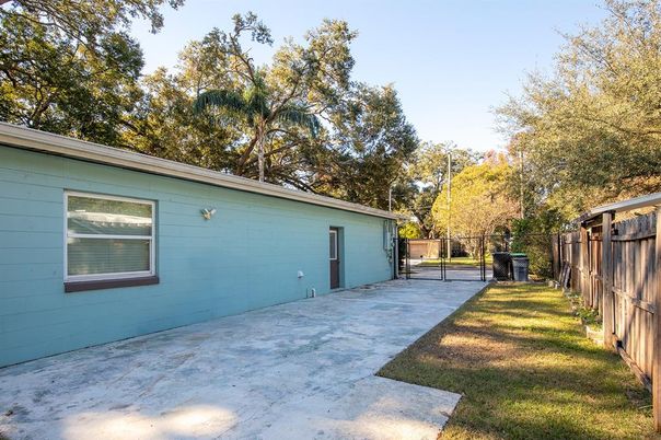 Backyard, Exterior