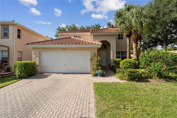 Attached, Backyard, Exterior, Facade, Mediterranean