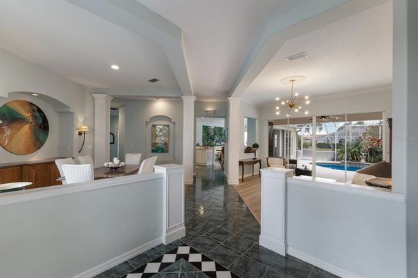 Interior, Living room, Pendant Lights, Recessed Lighting