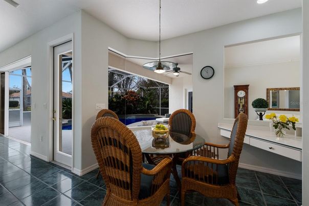 Dining room, Interior, Recessed Lighting