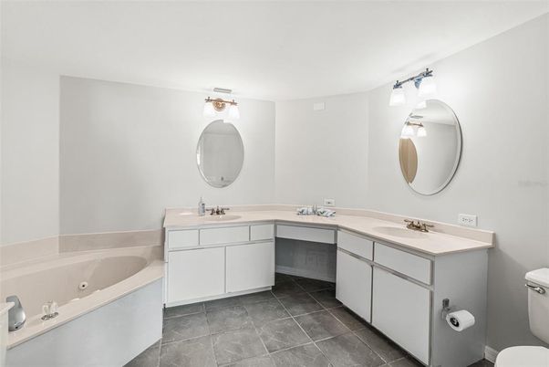 Bathroom, Dual Sink Vanities, Interior