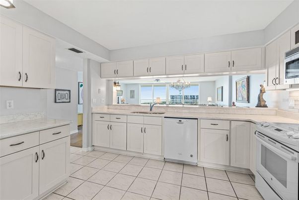 Interior, Kitchen, Marble, Stainless Steel Appliances
