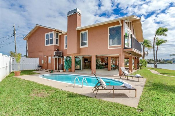 Backyard, Exterior, Pool