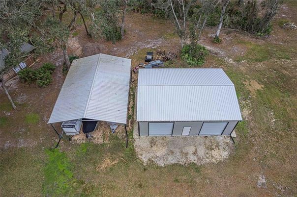 Exterior, Drone
