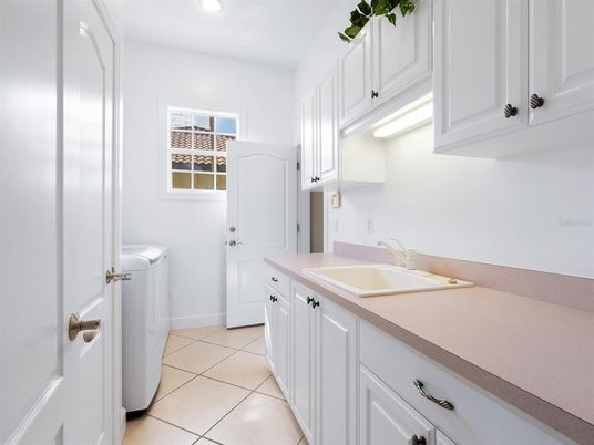 Interior, Recessed Lighting, Washer