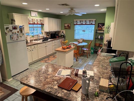 Dining room, Interior, Kitchen, Recessed Lighting