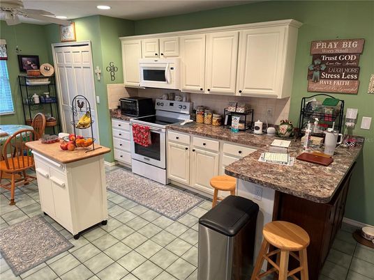Interior, Kitchen, Recessed Lighting