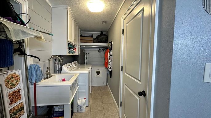 Interior, Washer