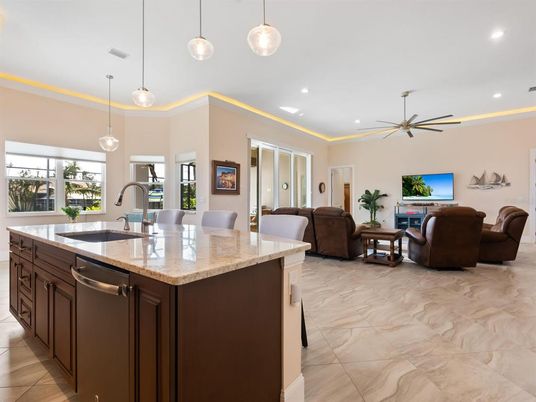 Interior, Kitchen, Living room, Pendant Lights, Recessed Lighting