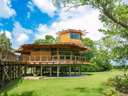Backyard, Exterior, Facade, Log Home