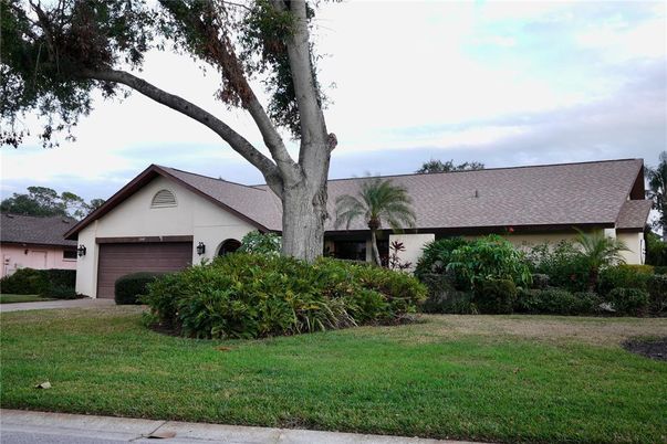 Attached, Backyard, Exterior, Facade, Ranch