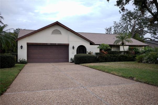 Attached, Exterior, Facade, Spanish Mediterranean