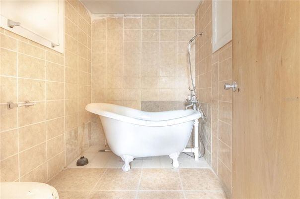 Bathroom, Free Standing Baths, Interior