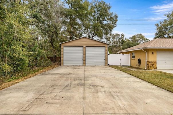 Backyard, Detached Garage, Exterior