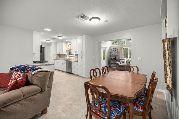 Dining room, Interior, Kitchen, Recessed Lighting