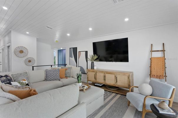 Interior, Living room, Recessed Lighting, Wood Texture Flooring