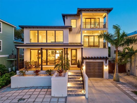 Attached, Exterior, Facade, Modern