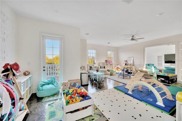 Dining room, Interior, Living room, Recessed Lighting