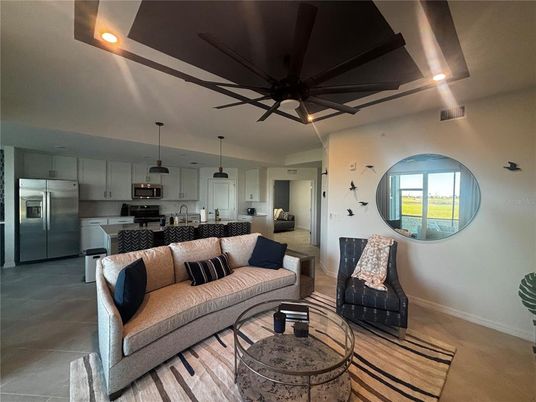 Interior, Kitchen, Living room, Pendant Lights, Recessed Lighting, Stainless Steel Appliances