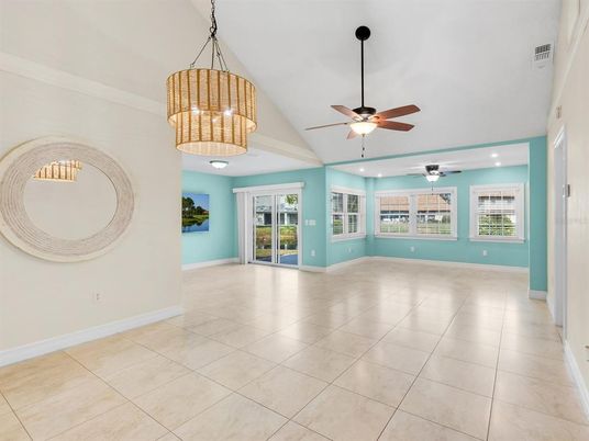 Chandelier, Empty room, Interior, Recessed Lighting