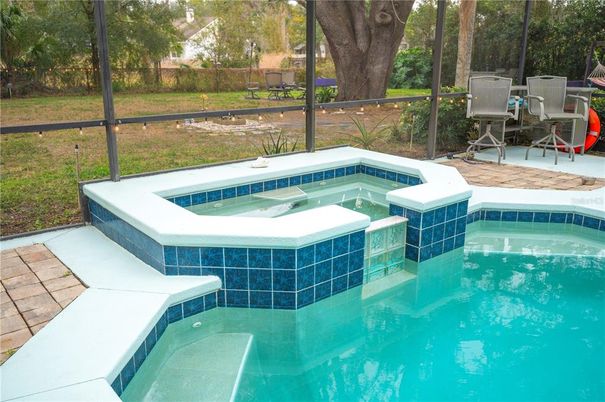 Exterior, Hot Tub, Pool
