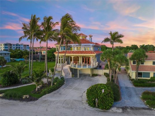 Backyard, Exterior, Facade, Mediterranean