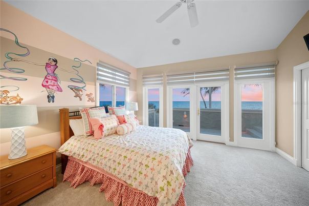 Bedroom, Interior, Water