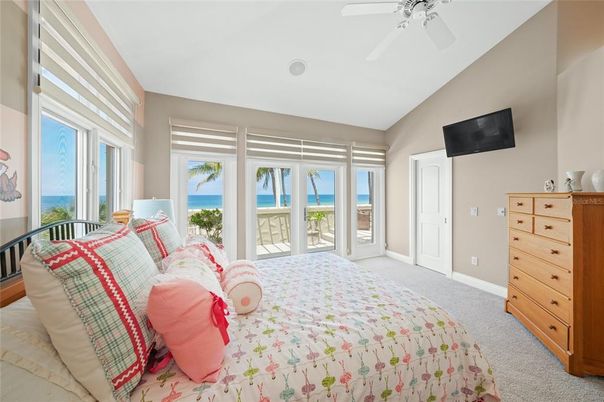 Bedroom, Interior, Water