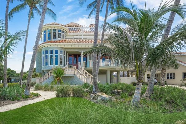Backyard, Exterior, Facade, Mediterranean
