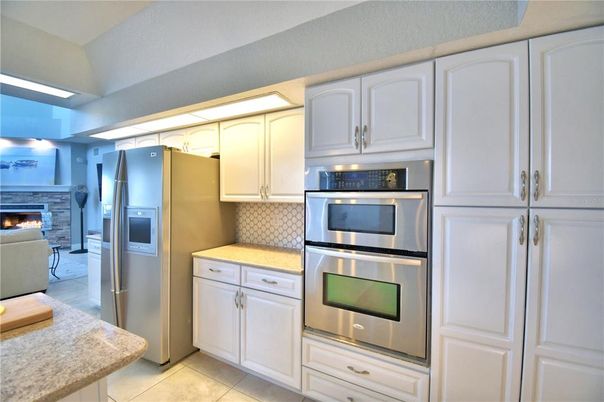 Fireplace, Interior, Kitchen, Stainless Steel Appliances