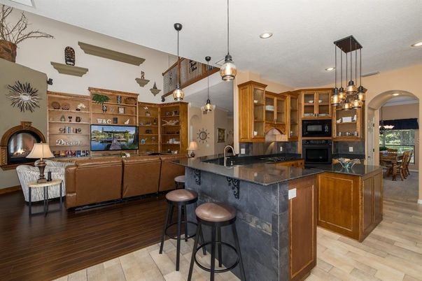 Dining room, Interior, Kitchen, Living room, Pendant Lights, Recessed Lighting, Wood Texture Flooring