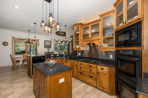 Dining room, Interior, Kitchen, Pendant Lights, Recessed Lighting, Wood Texture Flooring
