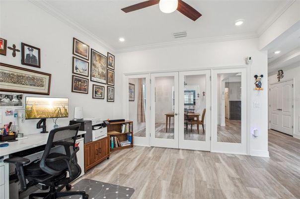 Home Office, Interior, Recessed Lighting, Wood Texture Flooring