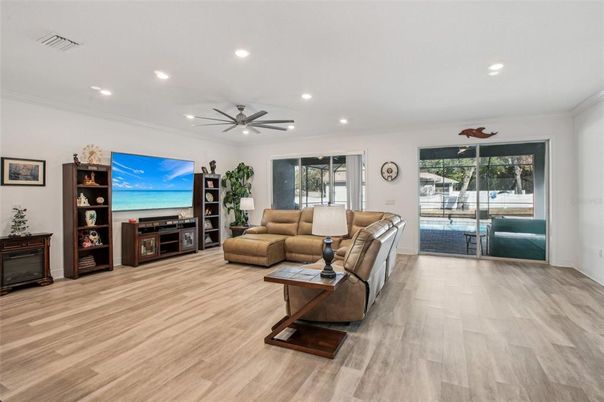 Interior, Living room, Recessed Lighting, Wood Texture Flooring