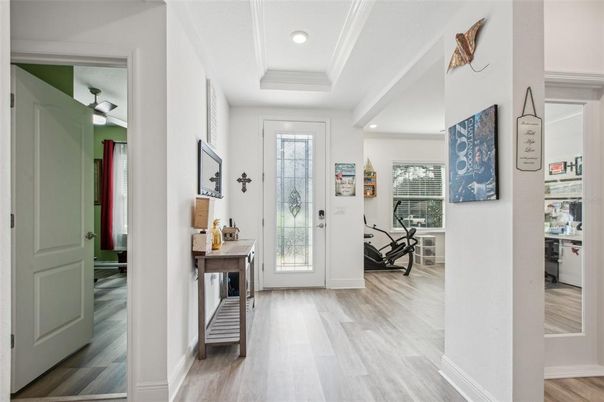 Interior, Recessed Lighting, Wood Texture Flooring