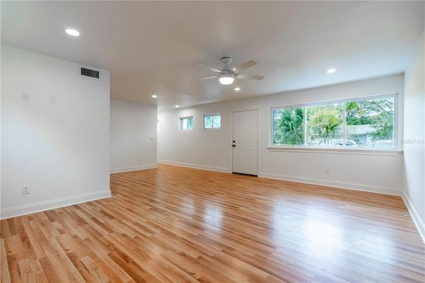 Empty room, Interior, Recessed Lighting, Wood Texture Flooring