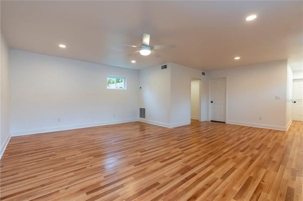 Empty room, Interior, Recessed Lighting, Wood Texture Flooring