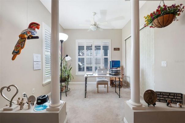 Home Office, Interior