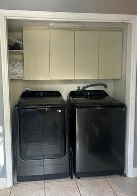 Interior, Washer