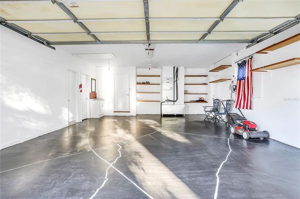 Garage, Interior