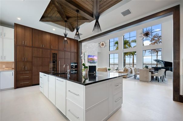 Dining room, Interior, Kitchen, Living room, Pendant Lights, Recessed Lighting, Wooden Beams, Wooden Ceilings