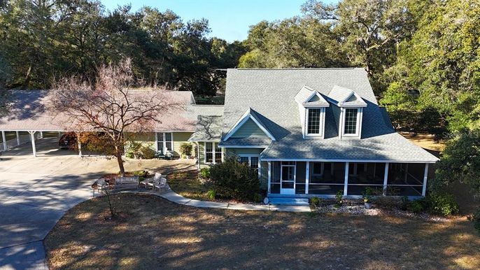 Exterior, Facade, Cape Cod